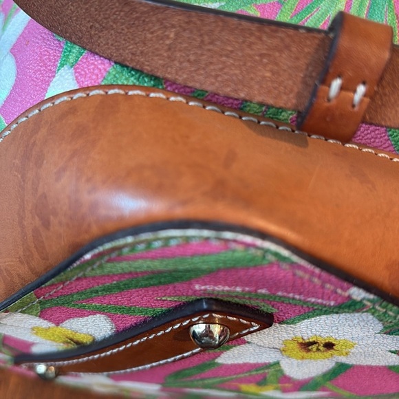 Dooney & Bourke Floral bucket bag shoulder bag daylilies white yellow pink gre - Picture 9 of 16